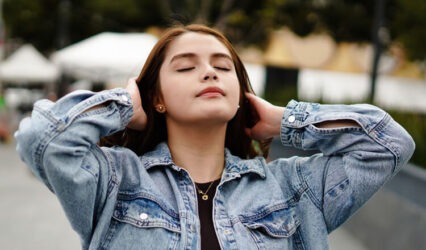 Cómo mantener la calma bajo estrés crónico: Lo que tu cerebro necesita
